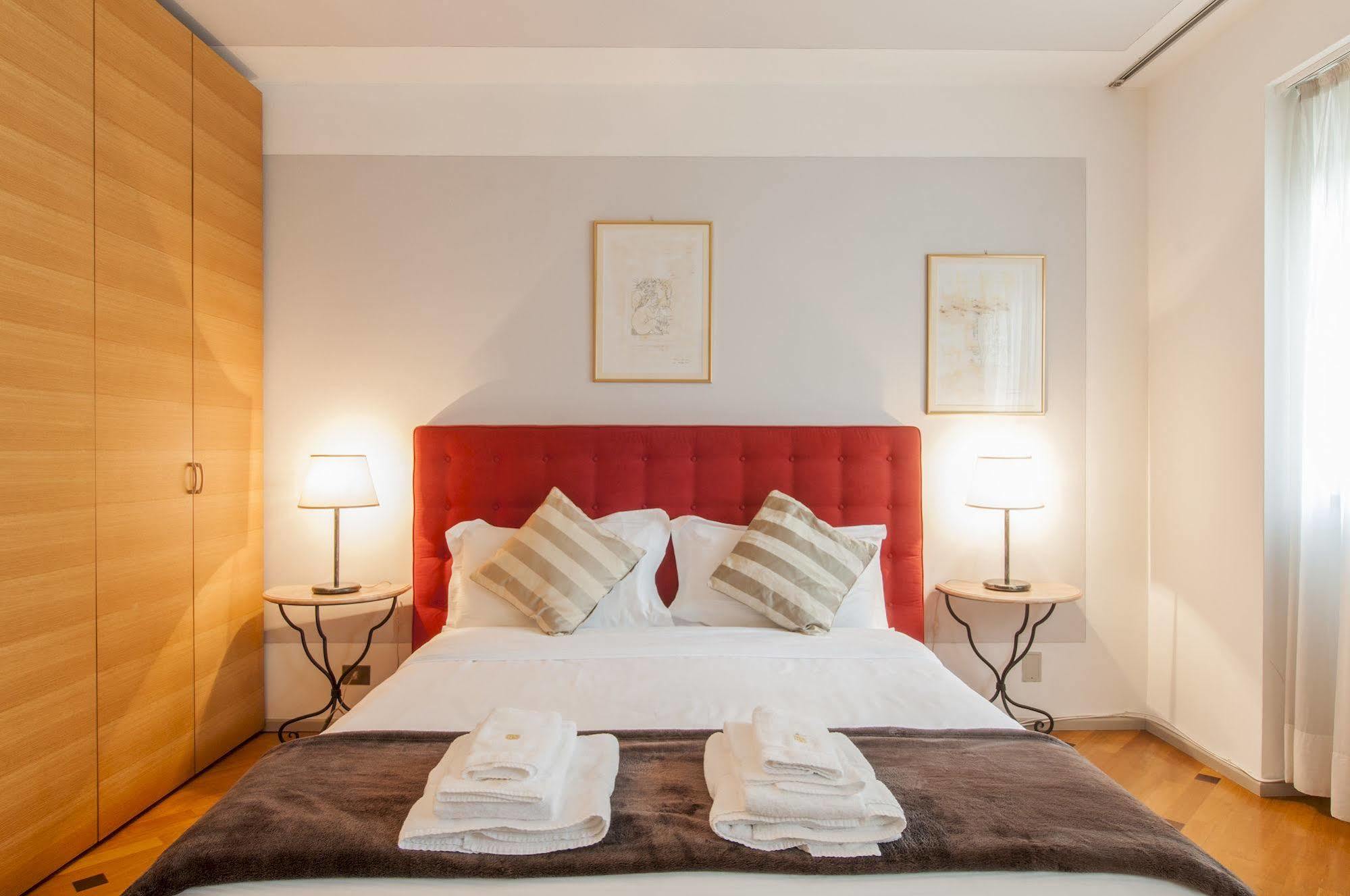 Milan Royal Suites Bagian luar foto